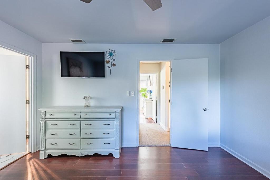 Cozy Townhome Retreat With King Bed Near I-10, Capitol, Fsu & Famu Таллахасси Экстерьер фото