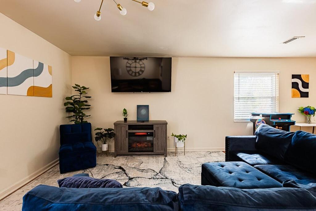 Cozy Townhome Retreat With King Bed Near I-10, Capitol, Fsu & Famu Таллахасси Экстерьер фото